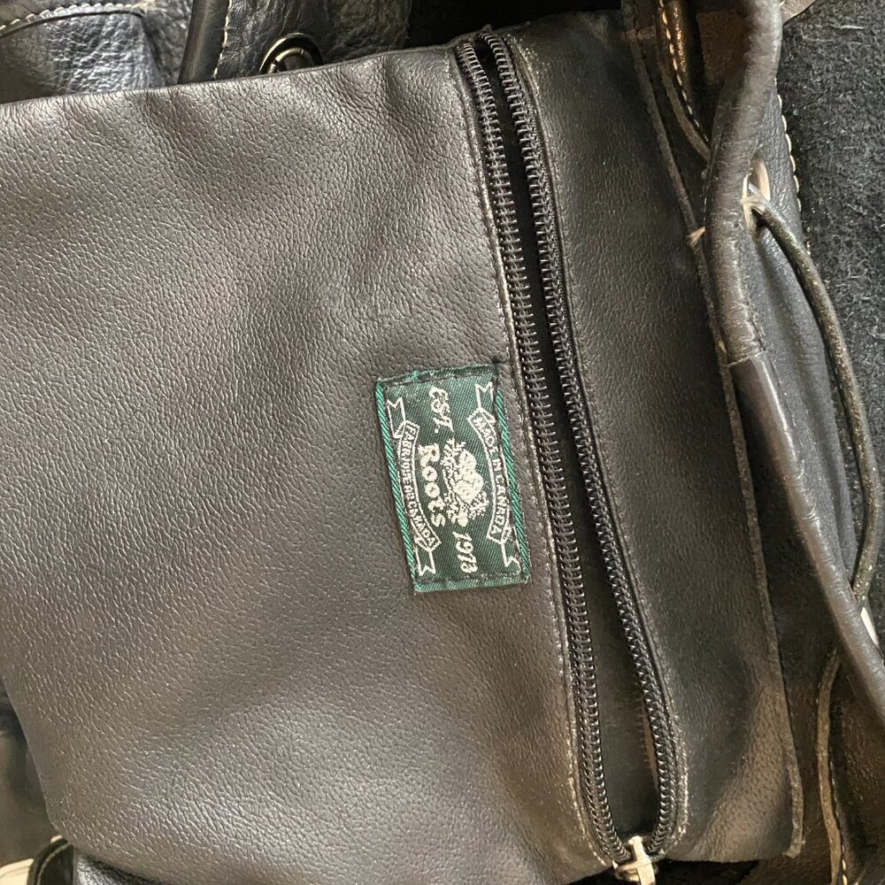 VINTAGE ROOTS LEATHER BACKPACK BLACK PREOWNED - Picture 7 of 16
